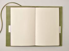 Load image into Gallery viewer, Vegetable Tanned Refillable Leather Notebook