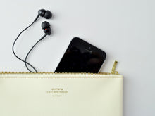 Load image into Gallery viewer, Delfonics Quitterie Zip Pouch Taupe