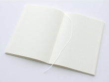 Load image into Gallery viewer, Midori MD Notebook A5 Grid