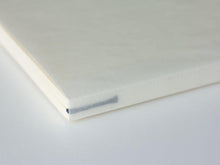 Load image into Gallery viewer, MIdori MD Notebook B6 Slim Ruled