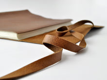 Load image into Gallery viewer, Santa Fe Leather Photo Album With Slip-In Sleeves