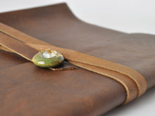 Load image into Gallery viewer, Santa Fe Leather Photo Album With Slip-In Sleeves