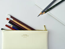 Load image into Gallery viewer, Delfonics Quitterie Zip Pouch Cream
