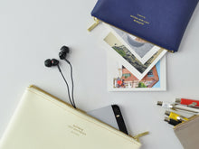 Load image into Gallery viewer, Delfonics Quitterie Zip Pouch Taupe

