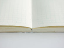 Load image into Gallery viewer, Midori MD Notebook B6 Slim Grid

