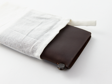 Load image into Gallery viewer, TRAVELER'S Notebook Passport Size - Brown
