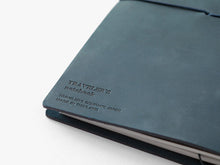 Load image into Gallery viewer, TRAVELER'S Notebook Passport Size - Navy Blue
